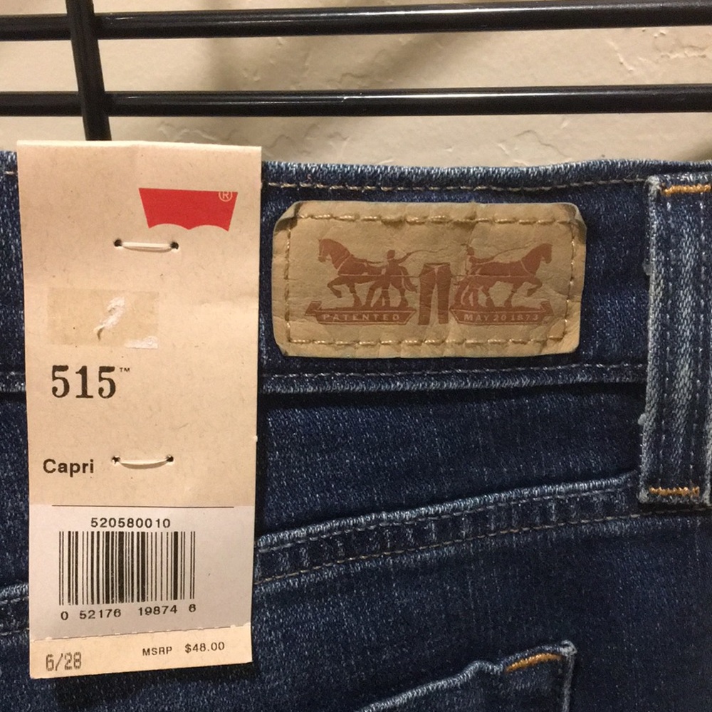 NWT Size 6 Levi 515 Capris - Picture 6 of 6